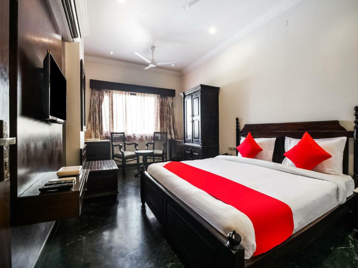 Oyo 1681 Hotel Devansh Удайпур Экстерьер фото