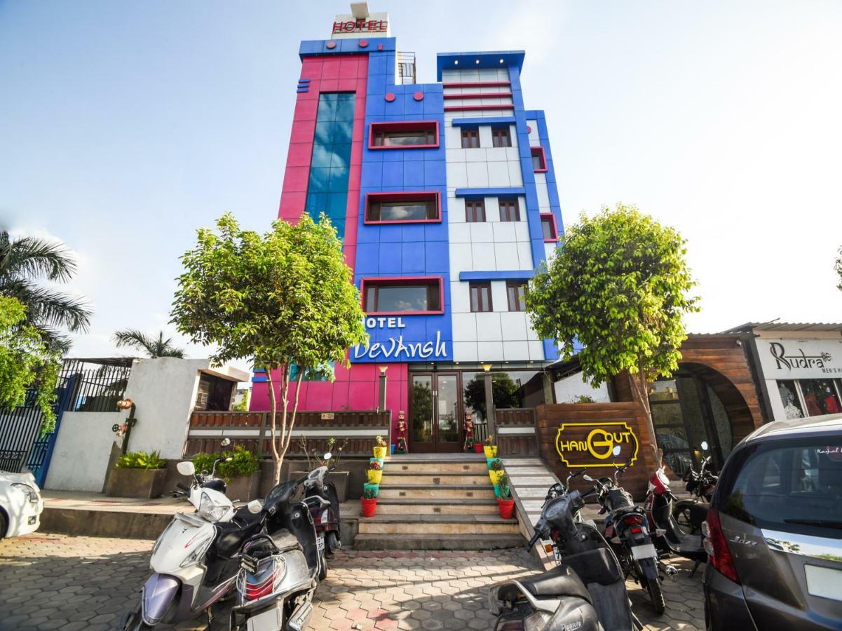 Oyo 1681 Hotel Devansh Удайпур Экстерьер фото