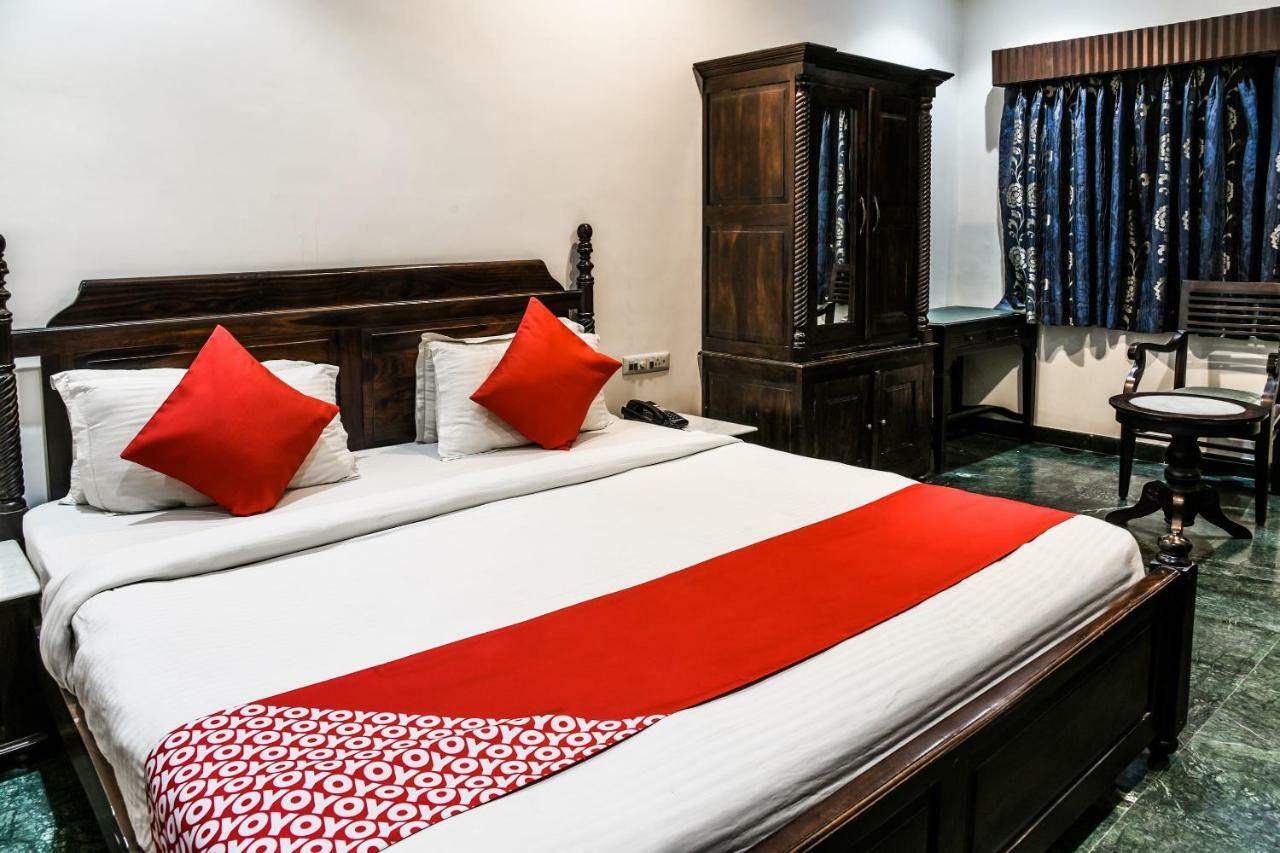 Oyo 1681 Hotel Devansh Удайпур Экстерьер фото
