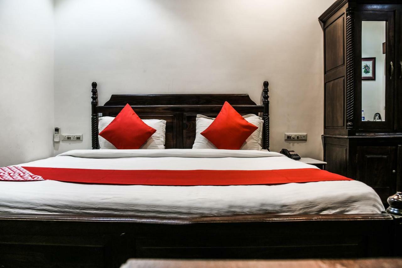 Oyo 1681 Hotel Devansh Удайпур Экстерьер фото